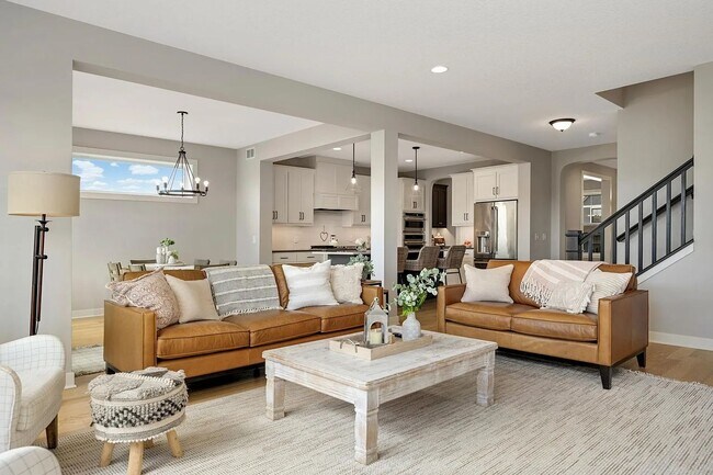 Building Photo - Absolutely stunning woodbury property for lease!