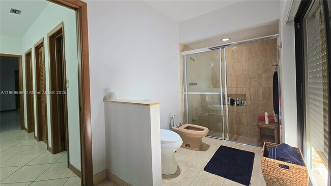 Building Photo - 15305 SW 74th Ct