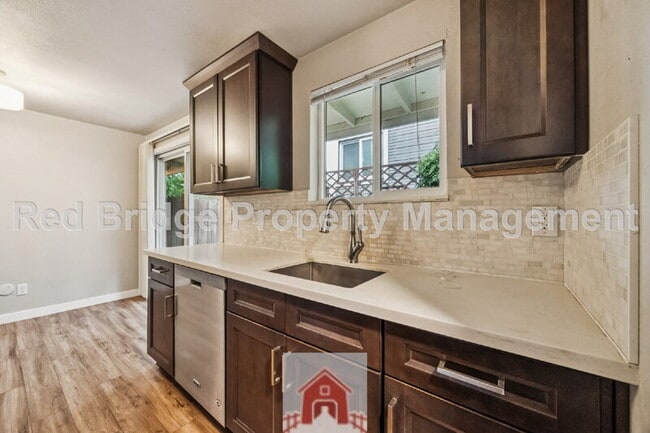 Building Photo - 3440 SE 8th Ave