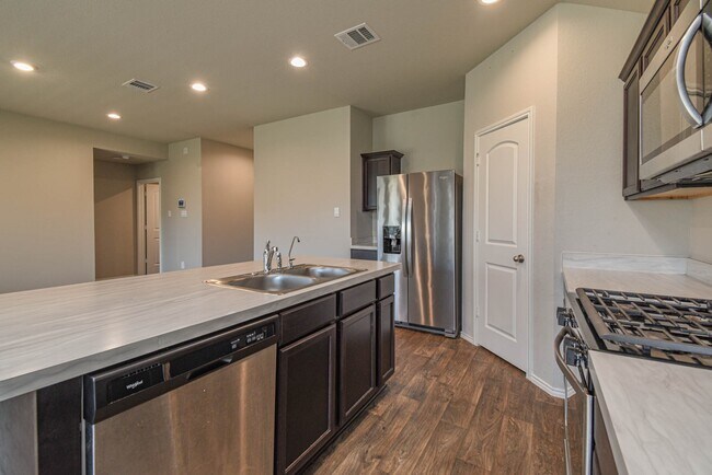 Building Photo - 21540 Rustic Elm Dr
