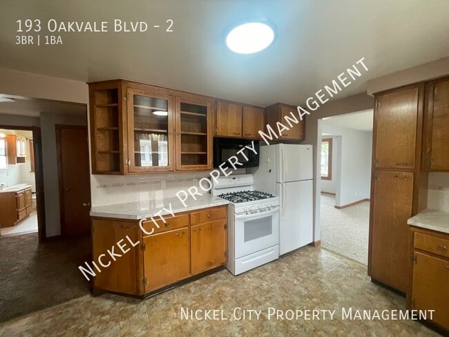 Building Photo - 193 Oakvale Blvd