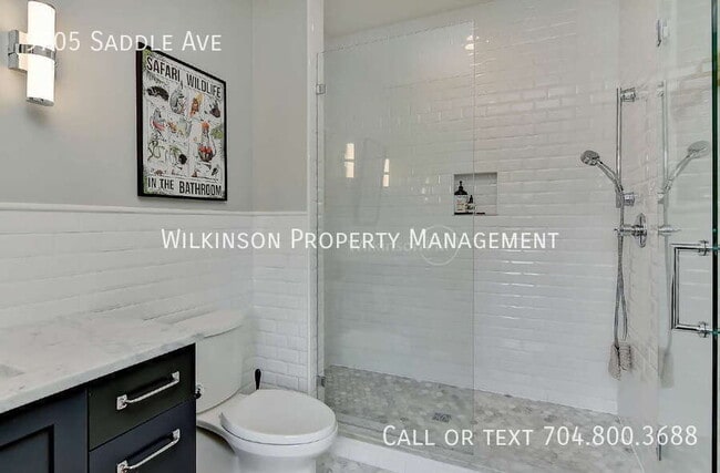 Building Photo - 9705 Saddle Ave