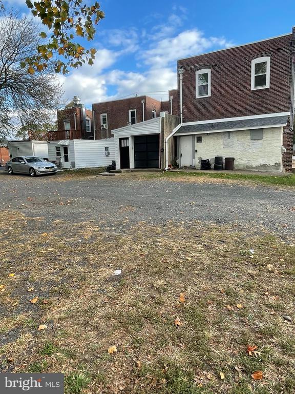 Building Photo - 7701 Park Ave