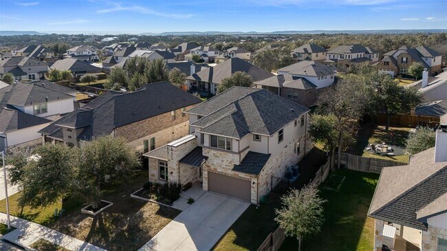 Building Photo - 3203 Scenic Valley Dr