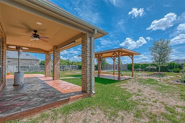 Building Photo - 27415 Blinkwood Park