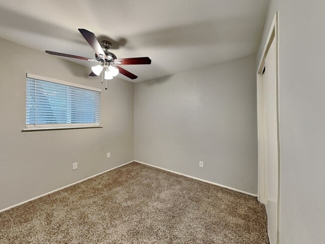 Building Photo - 4011 Brookmoor Dr