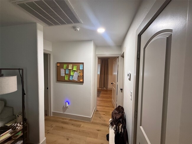 Building Photo - 7509 Mockingbird Ln