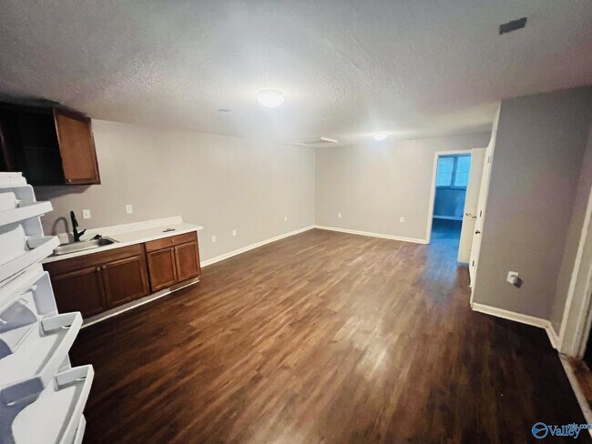 Building Photo - 3214 Clopton St SW