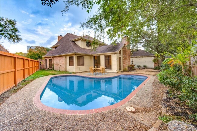 Building Photo - 714 Last Arrow Dr