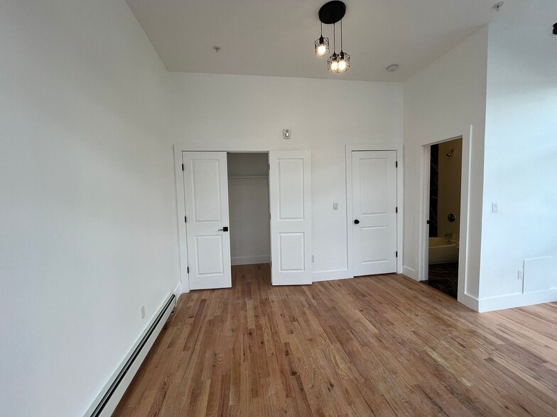 Building Photo - 224 Old Bergen Rd