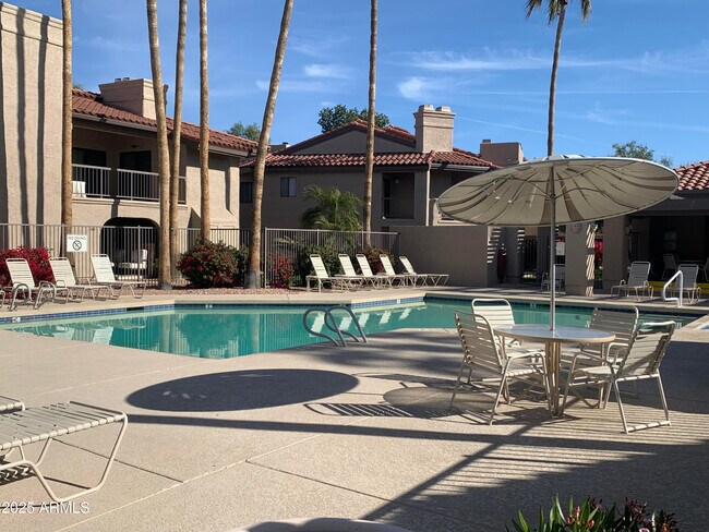 Building Photo - 9445 N 94th Pl