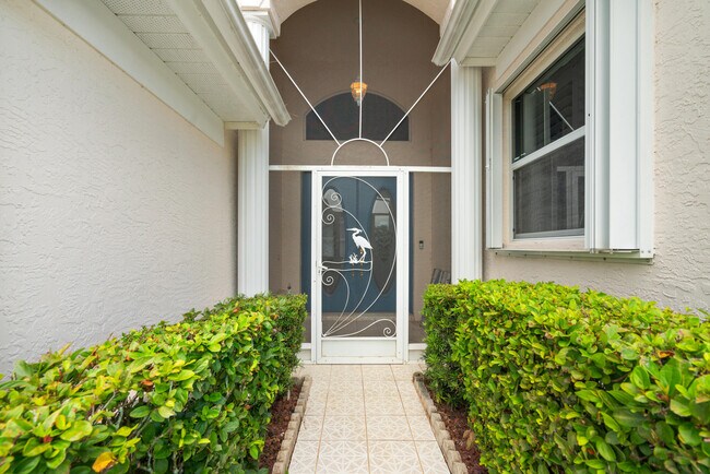 Building Photo - 582 Montevina Dr