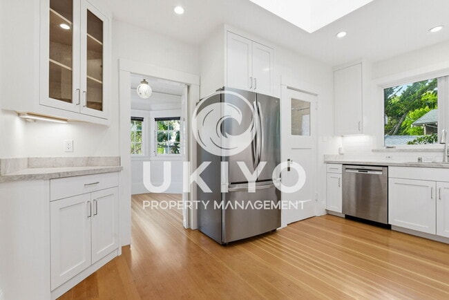 Building Photo - 1801 Marin Ave