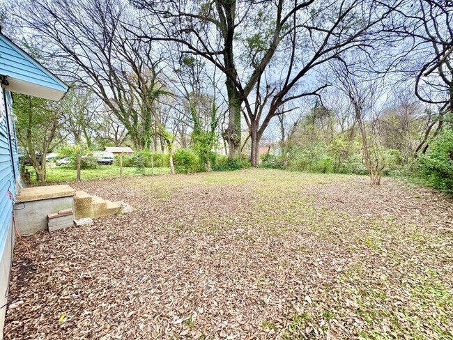 Building Photo - 3338 Coleman Ave