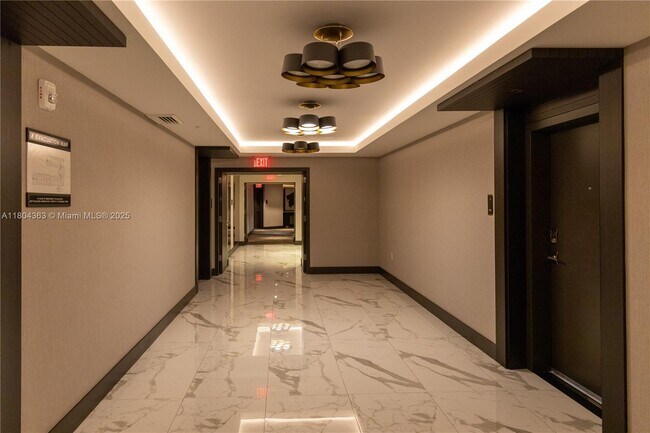 Building Photo - 301 Altara Ave