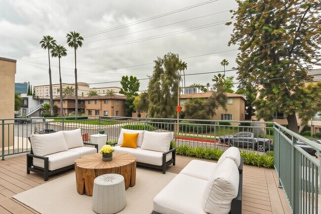 Building Photo - 4708 Orion Ave