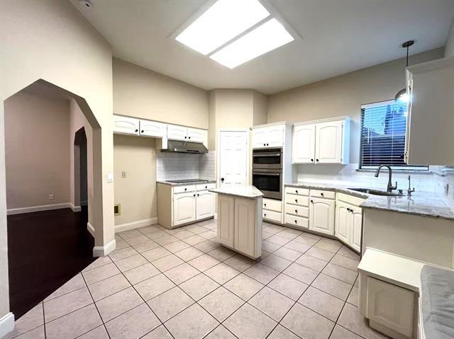 Building Photo - 2113 Aspenwood Dr N