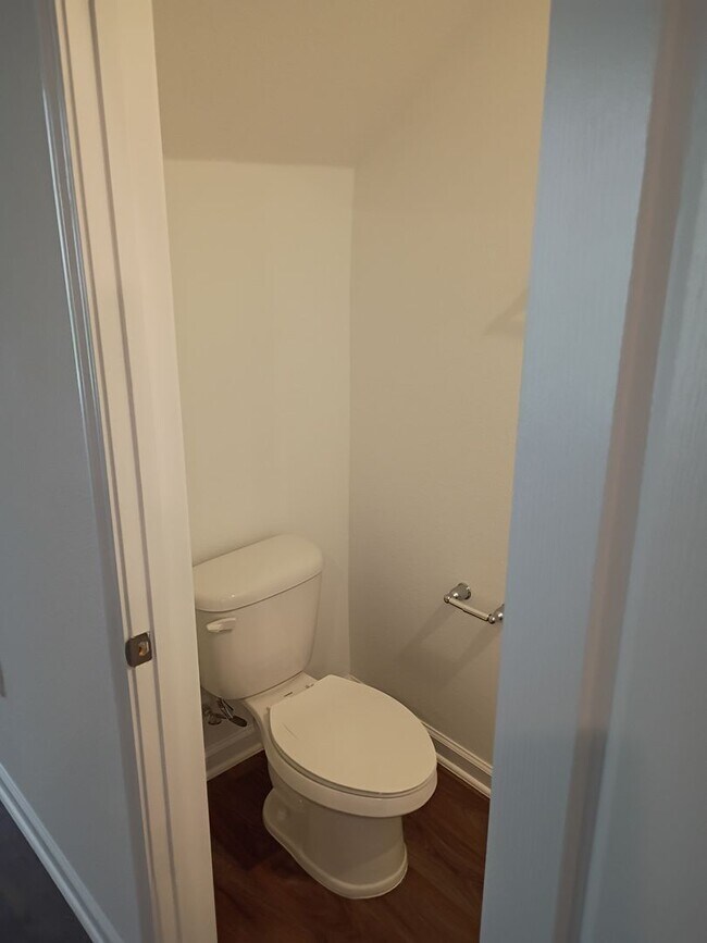 Building Photo - 5659 Ansley St