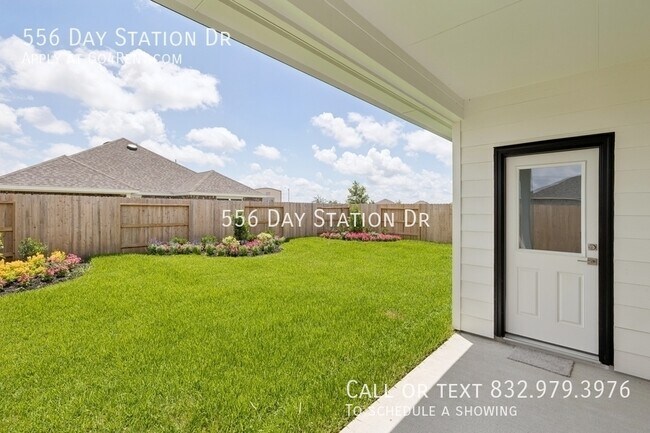 Building Photo - 556 Day Sta Dr