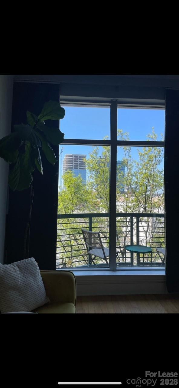 Building Photo - 115 E Park Ave