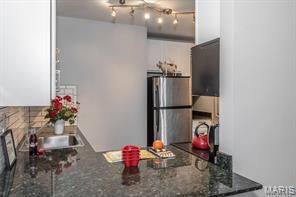 Building Photo - 627 Clara Ave