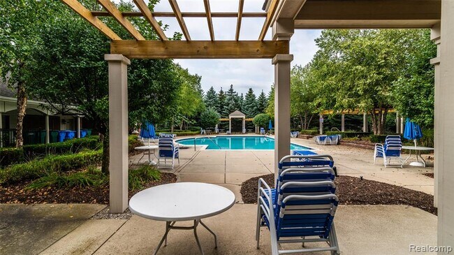 Building Photo - 3106 Chesapeake Cir