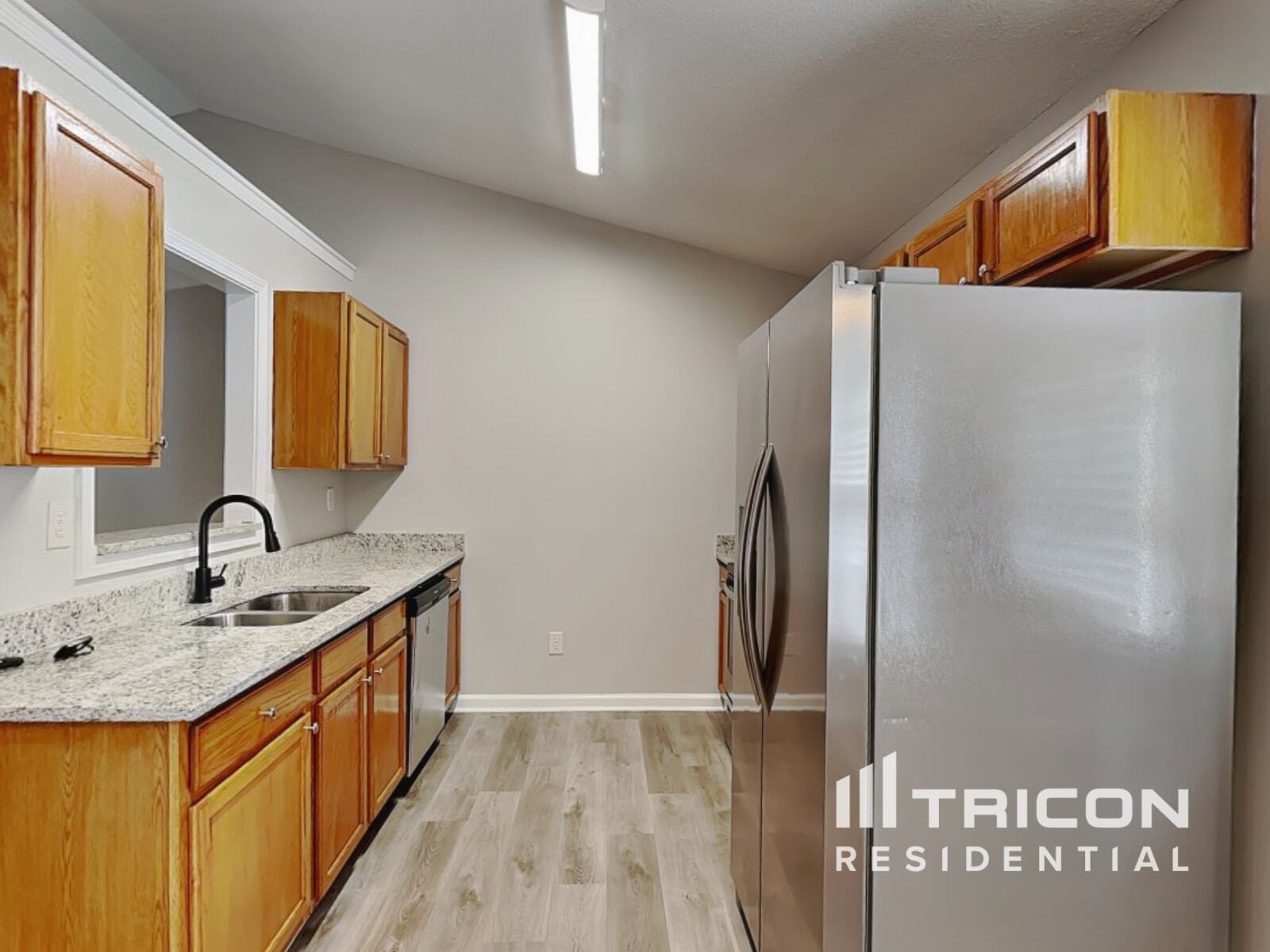 Building Photo - 463 Thorn Thicket Dr
