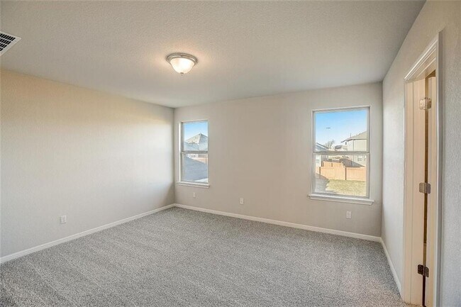 Building Photo - 540 Rearing Mare Pass