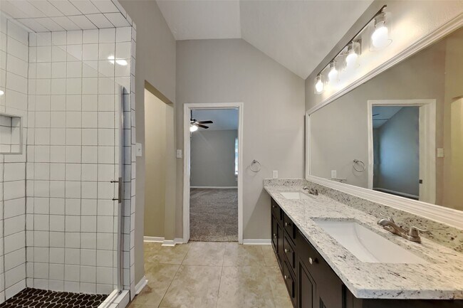 Building Photo - 18702 Timber Way Dr