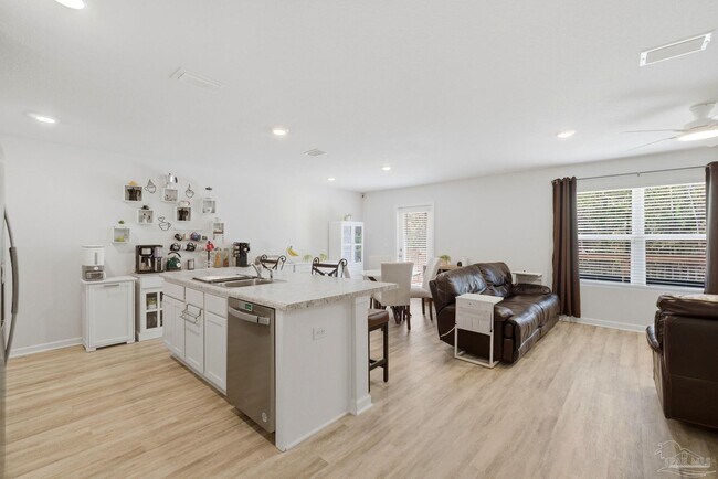 Building Photo - 6126 Native Dancer Wy