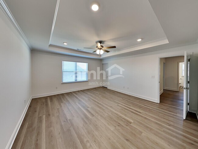 Building Photo - 201 Marin Dr
