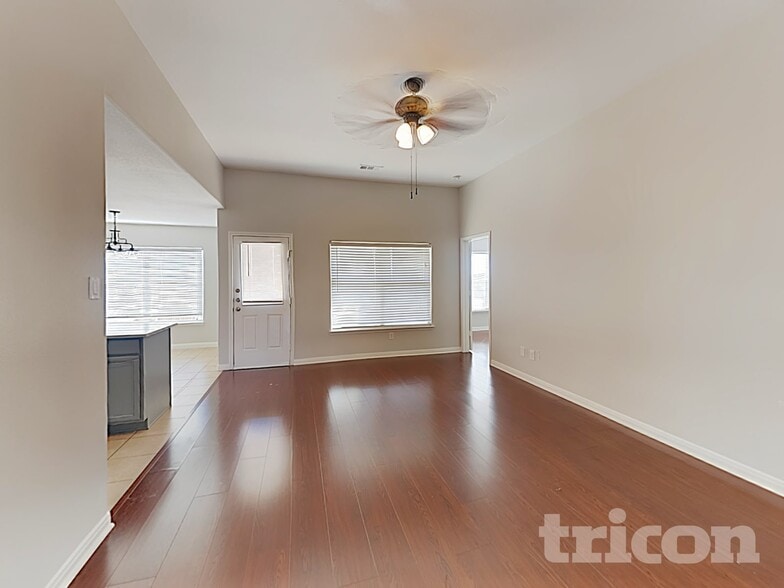 Building Photo - 257 Dodge City Trail