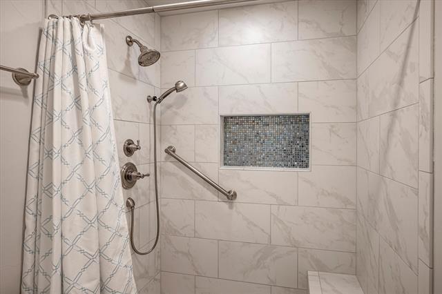 Building Photo - 12446 Montego Plaza