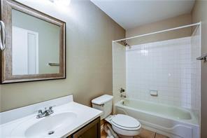 Building Photo - 17509 Kessler Dr