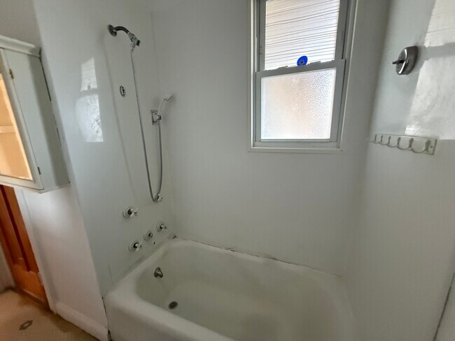 Building Photo - 6914 W 21st Pl