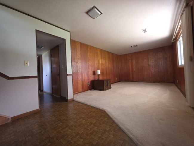 Building Photo - 2908 Bowmen Ln