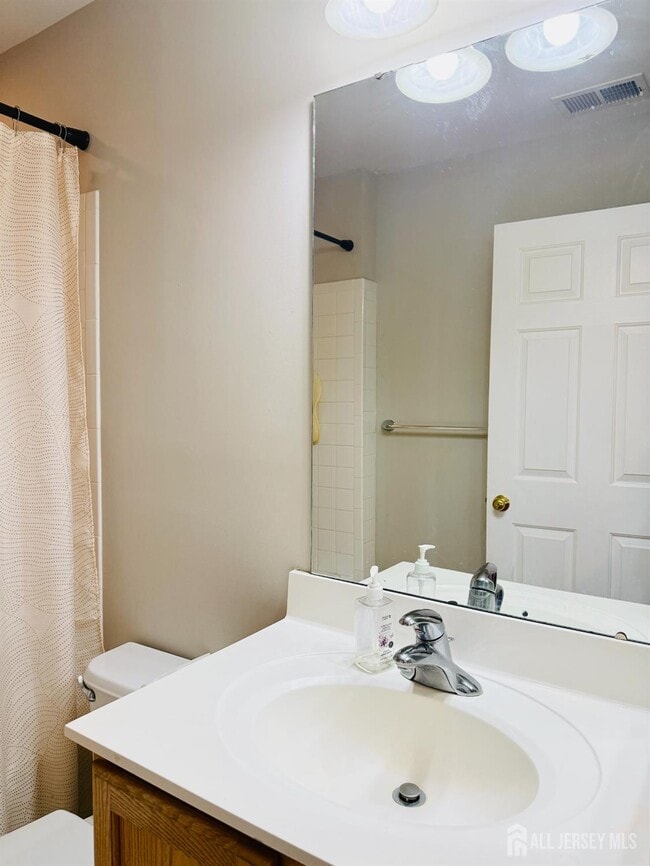 Building Photo - 47 Peppermint Dr