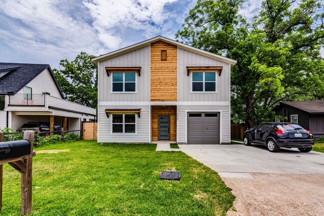 Building Photo - 3702 Tower View Ct