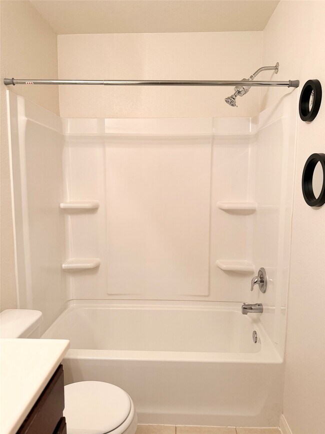 Building Photo - 22418 Threefold Ridge Dr