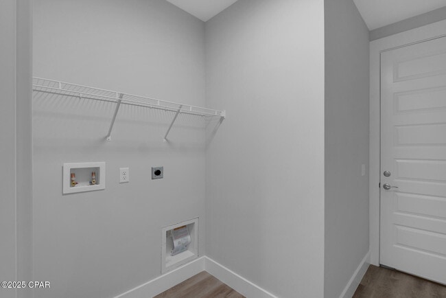 Building Photo - 8405 Warner Pl