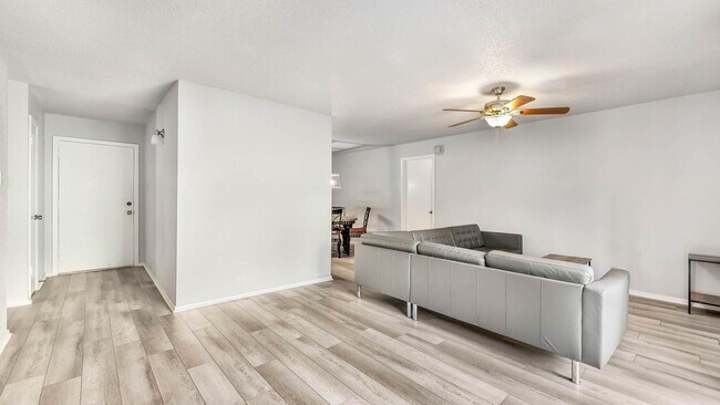 Building Photo - 4119 Medical Dr