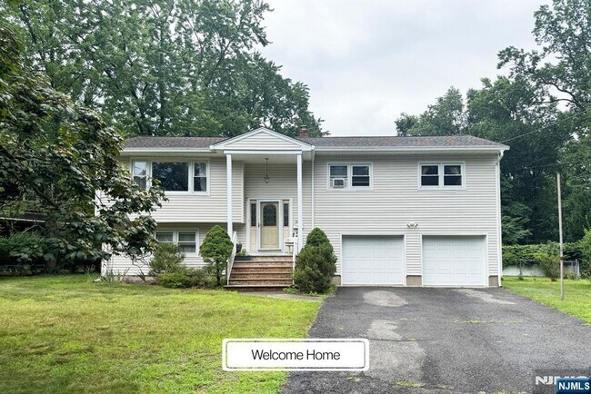 Primary Photo - 504 Corella Ct
