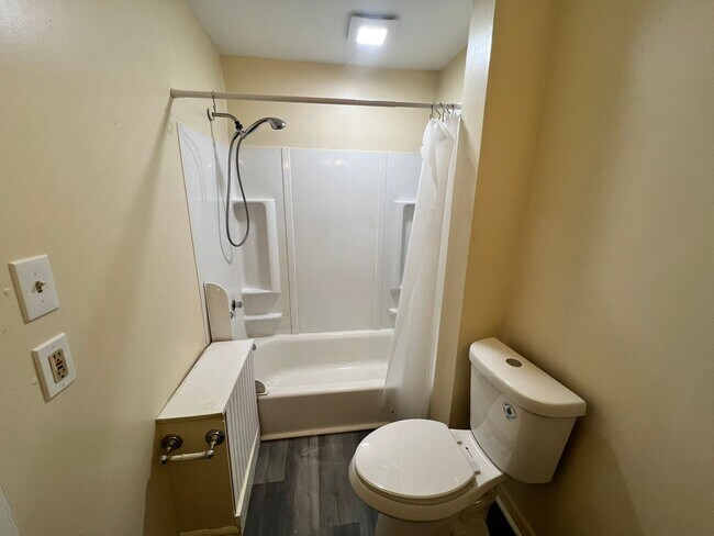 Building Photo - 23-25 Dale Street