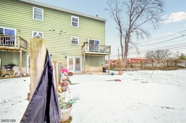 Building Photo - 30 Sanford Ave