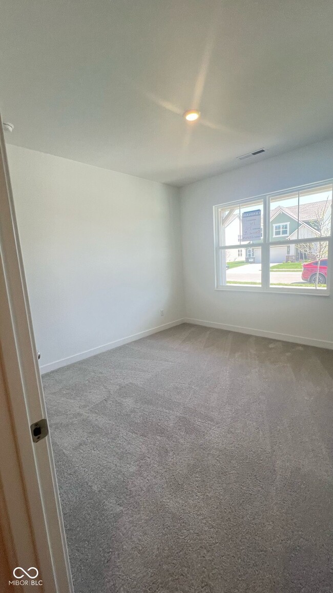 Building Photo - 732 Penrose Pl