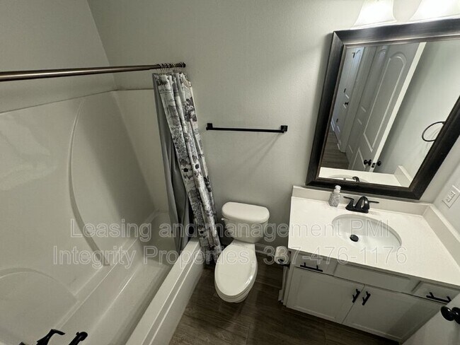 Building Photo - 103 Wilmington St