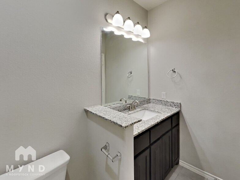 Building Photo - 3905 Chippewa Ct