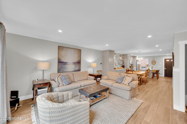 Building Photo - 51 Wyckham Rd