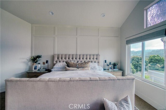 Building Photo - 13 Bernay