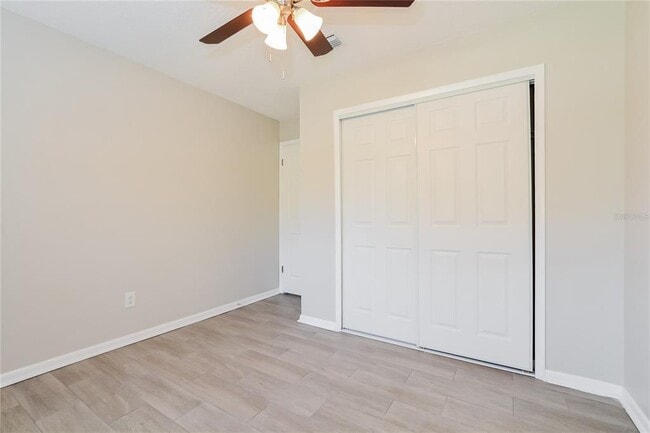 Building Photo - 8734 Brackenwood Dr